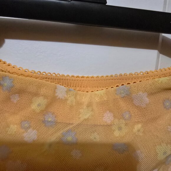 Forever 21 Plus Women's Yellow Floral Mini Skirt Size 1X - Picture 6 of 9